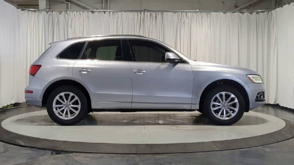 Used 2016 Audi Q5 2.0T Premium Plus image 9
