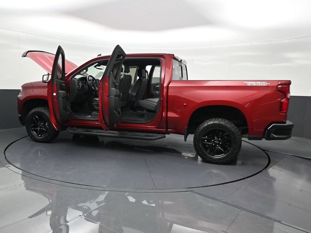 Used 2020 Chevrolet Silverado 1500 LT Trail Boss AWD/4WD image 34