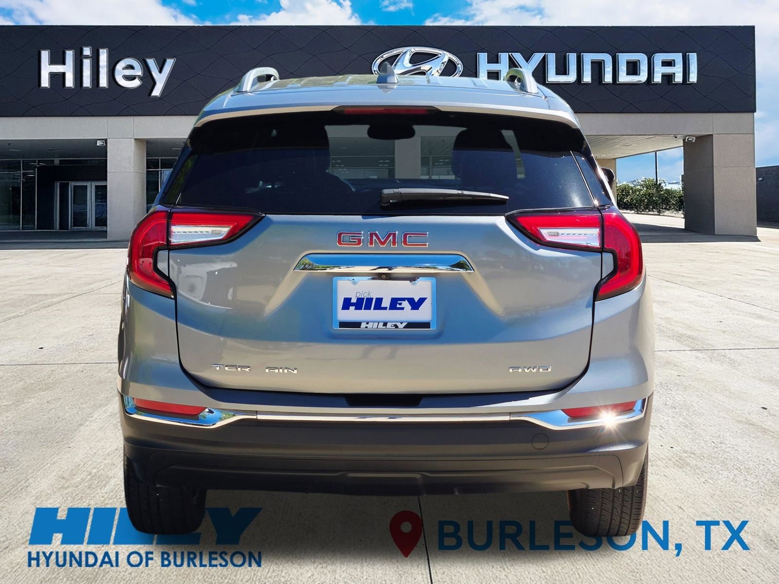 Used 2023 GMC Terrain SLT image 5