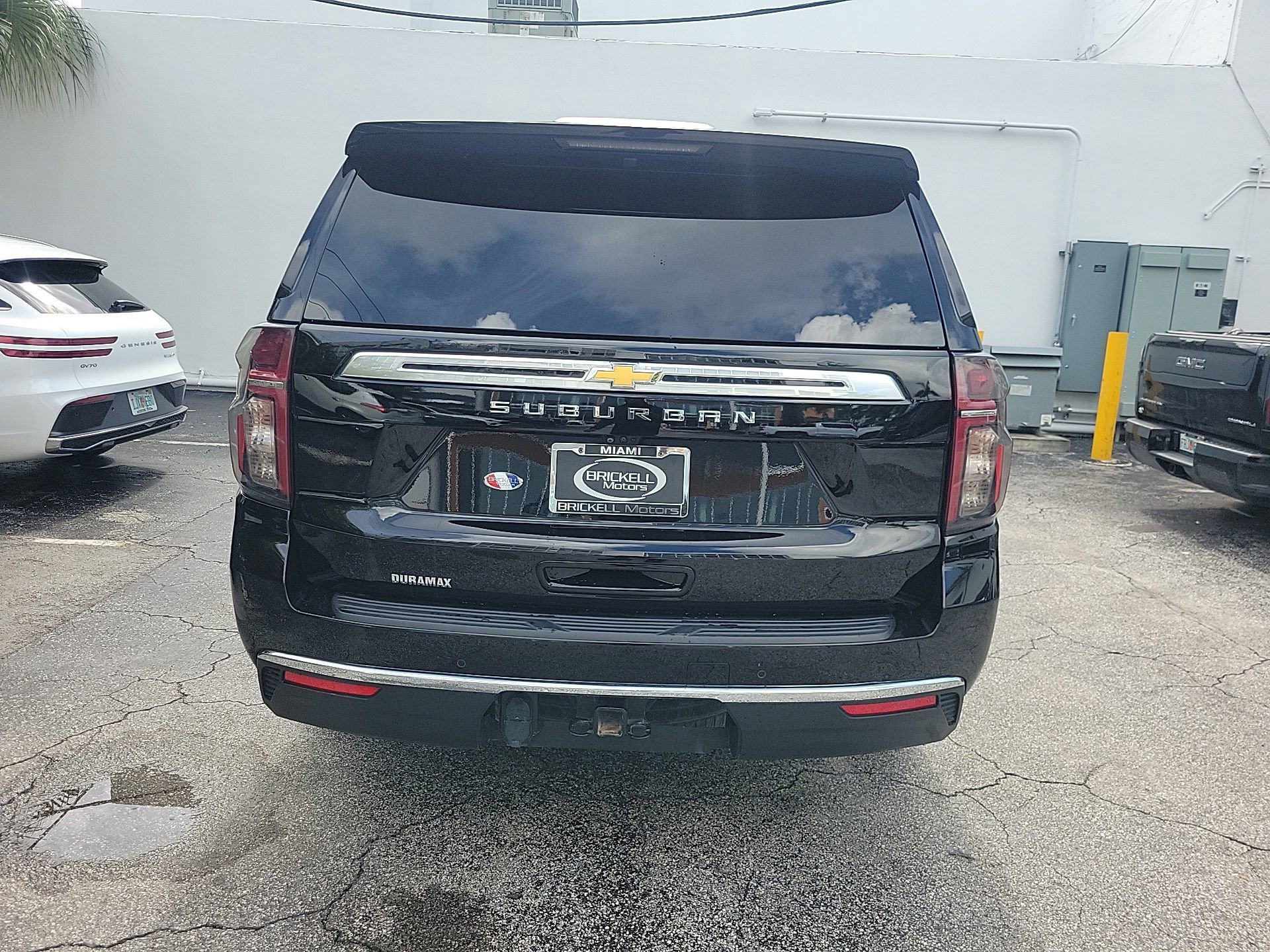 Used 2023 Chevrolet Suburban High Country RWD image 10
