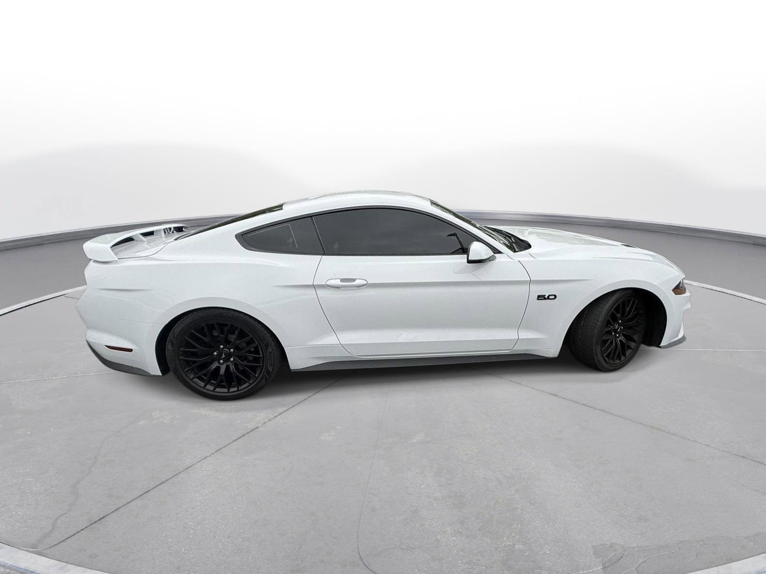 Used 2021 Ford Mustang GT Premium w/ GT Performance Package RWD image 5