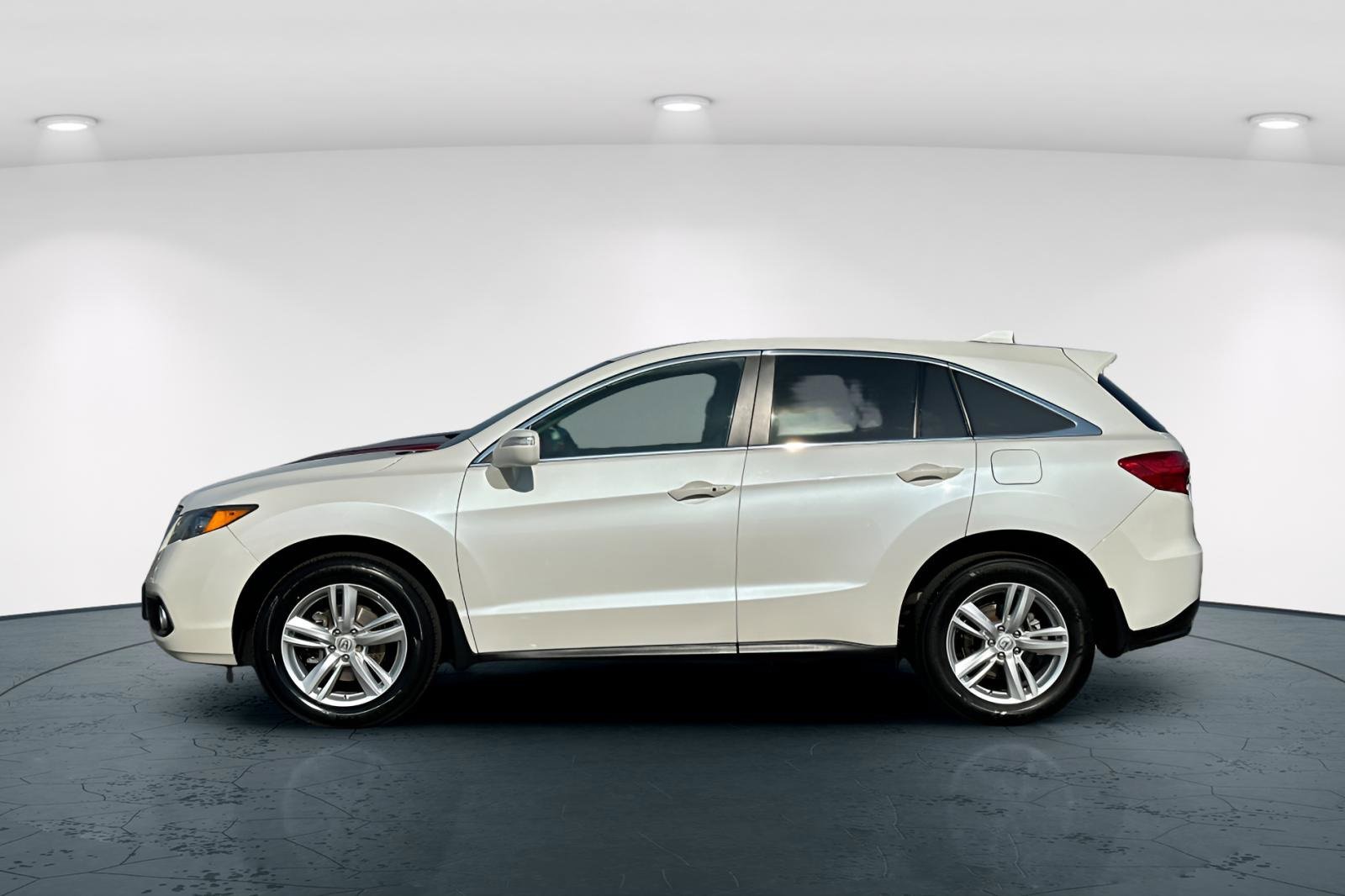Used 2014 Acura RDX AWD w/ Technology Package image 3