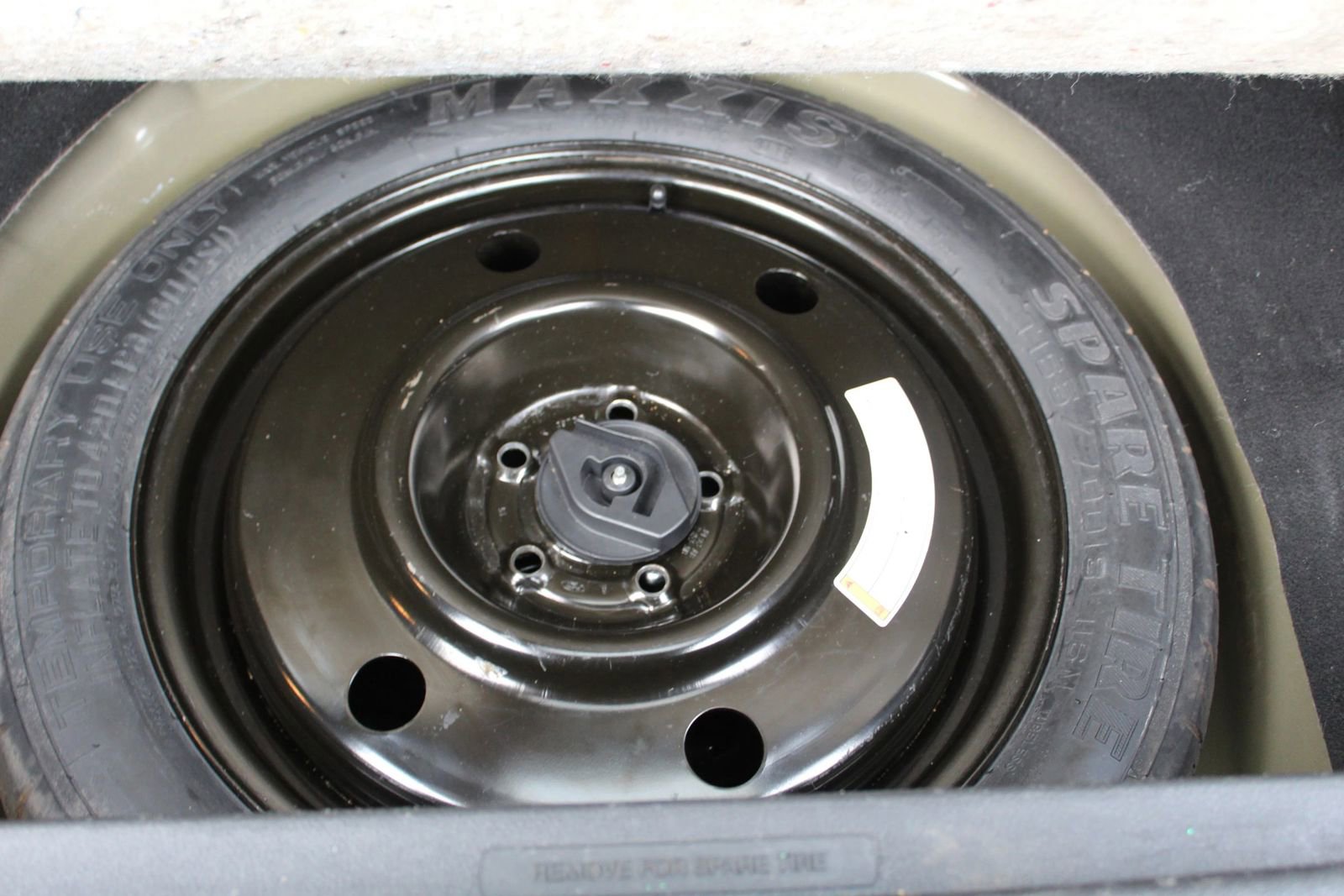 Used 2016 Ford Explorer Platinum AWD/4WD image 38