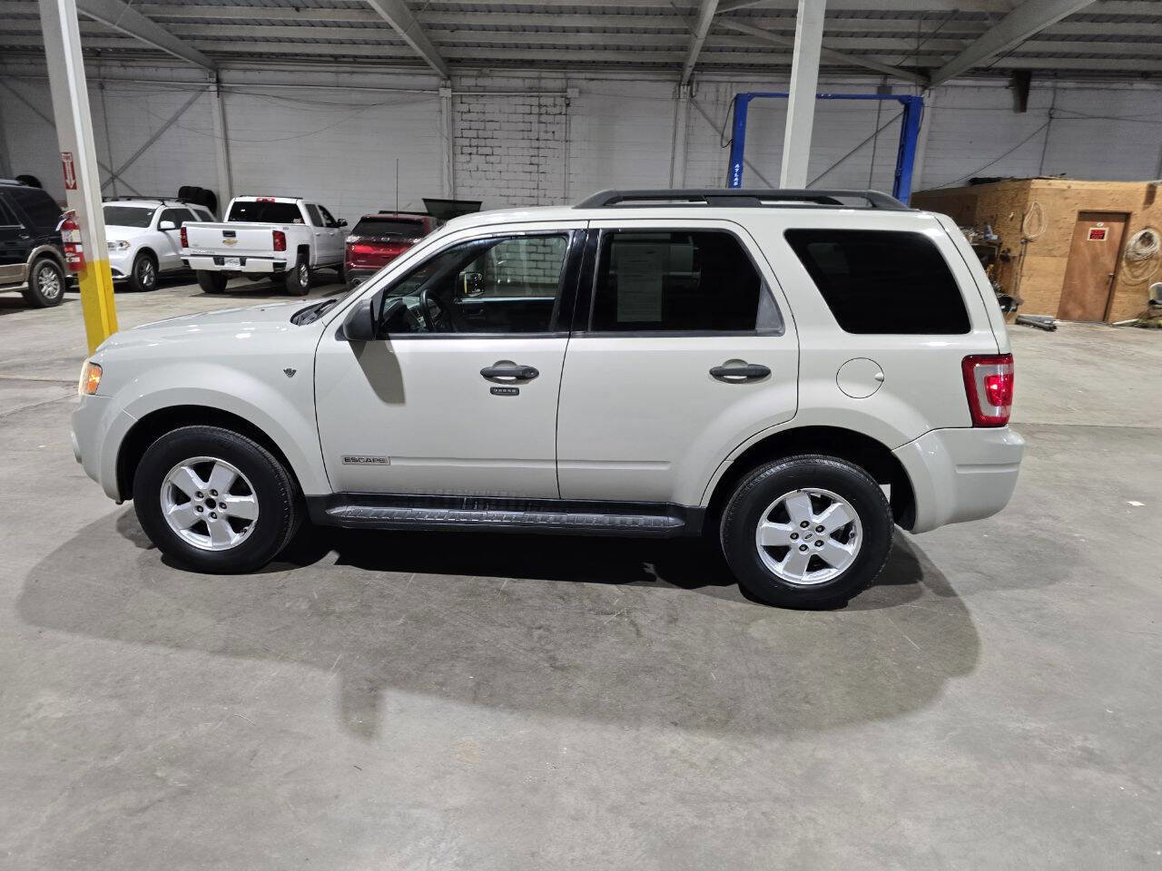 Used 2008 Ford Escape XLT image 6