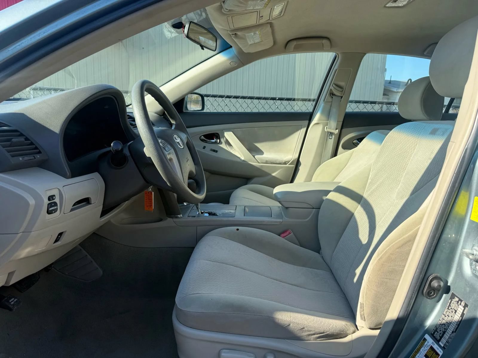 Used 2011 Toyota Camry LE w/ LE Extra-Value Pkg FWD image 5