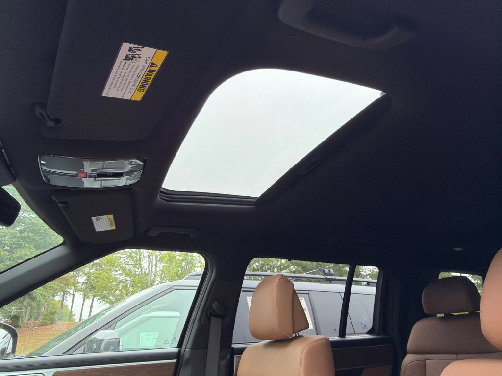 New 2027 Hyundai Santa Fe Limited FWD image 32