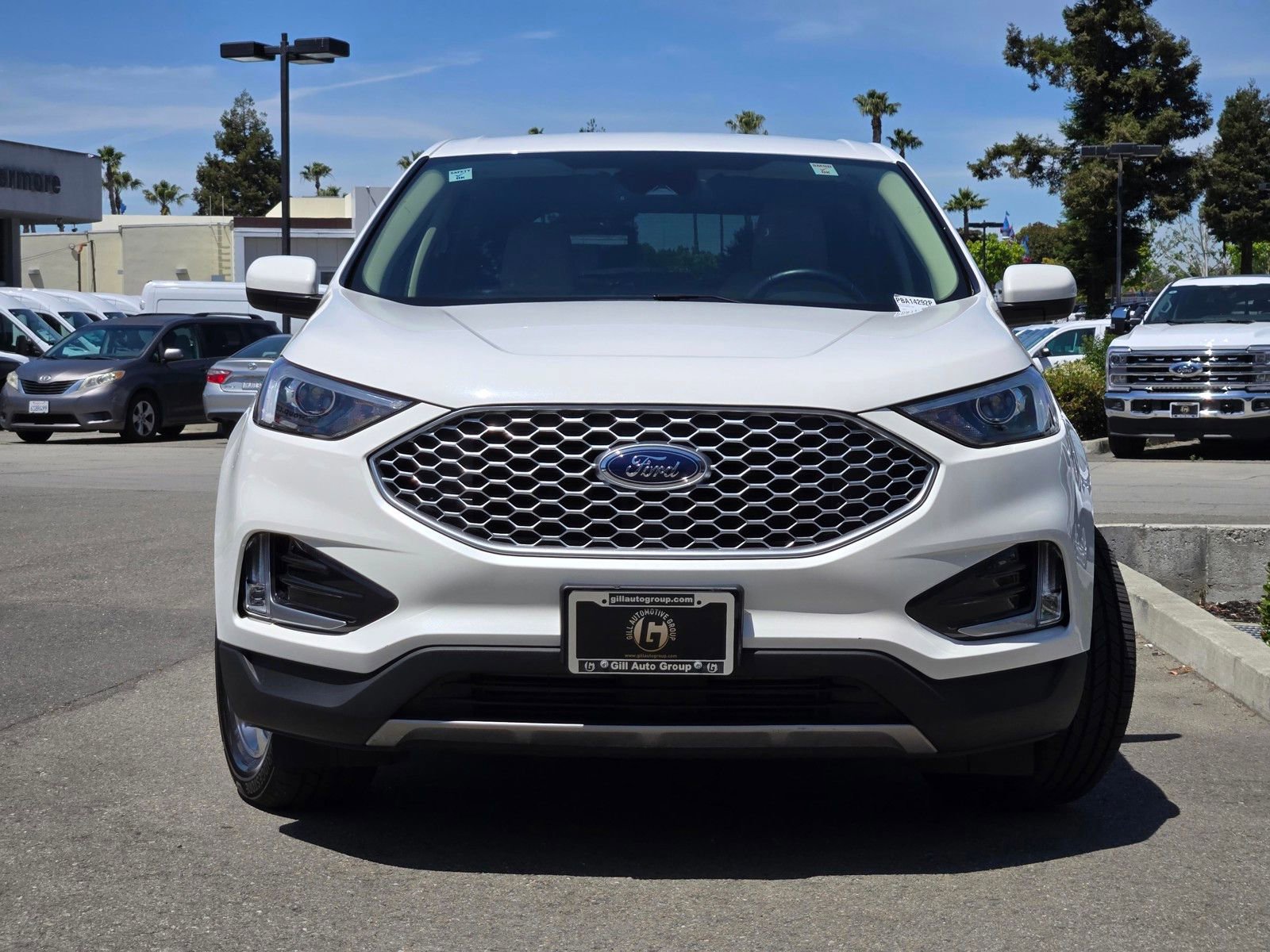 Certified 2023 Ford Edge SEL w/ Convenience Package AWD/4WD image 2