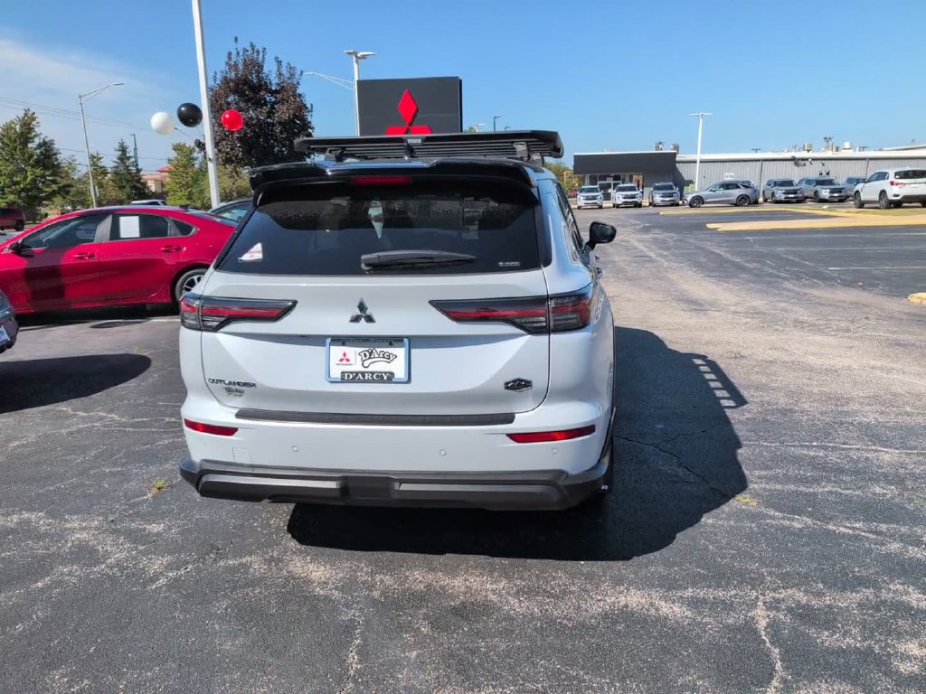 New 2026 Mitsubishi Outlander AWD image 8