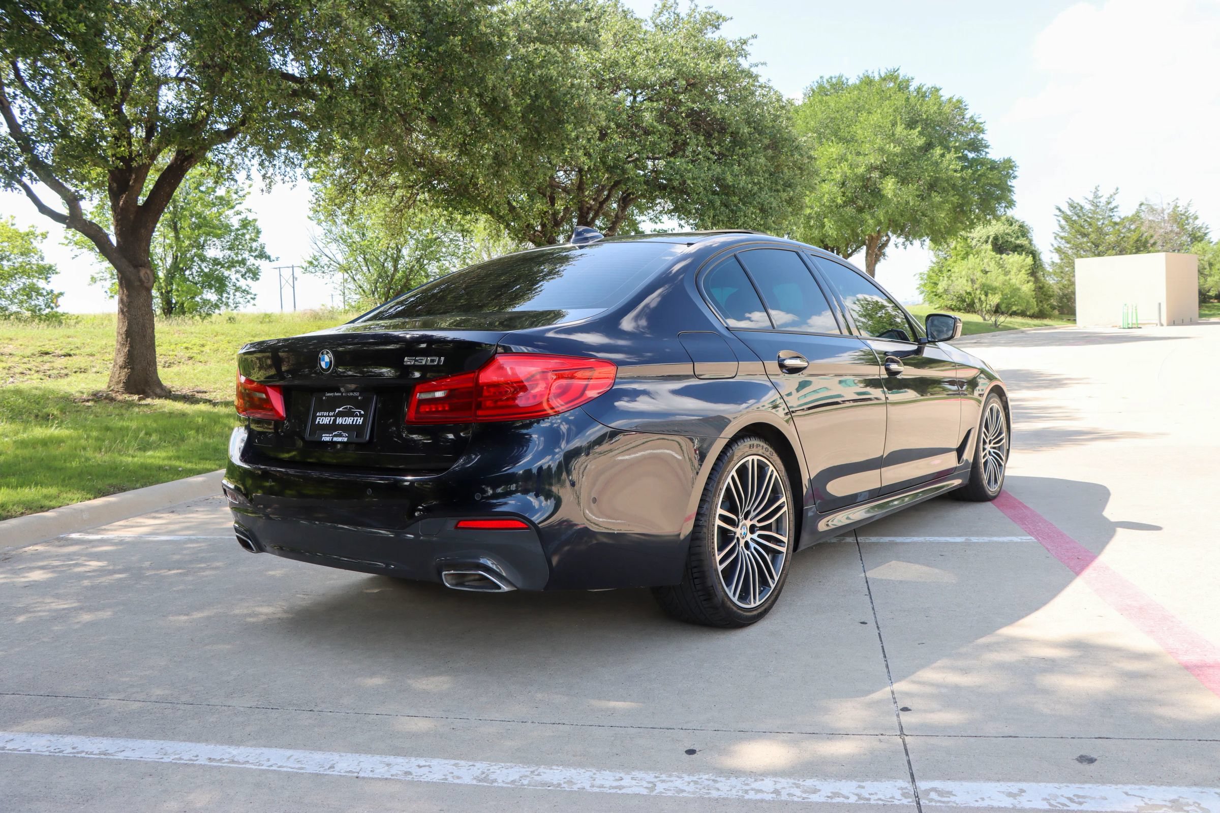 Used 2018 BMW 530i w/ M Sport Package RWD image 7