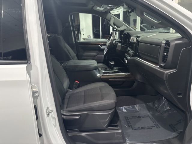 Used 2025 GMC Sierra 1500 Elevation image 34