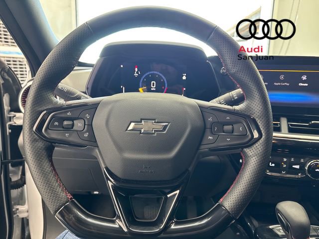 Used 2025 Chevrolet Trax RS w/ Sunroof Package image 23