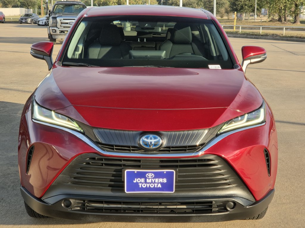 Used 2023 Toyota Venza LE AWD/4WD image 3