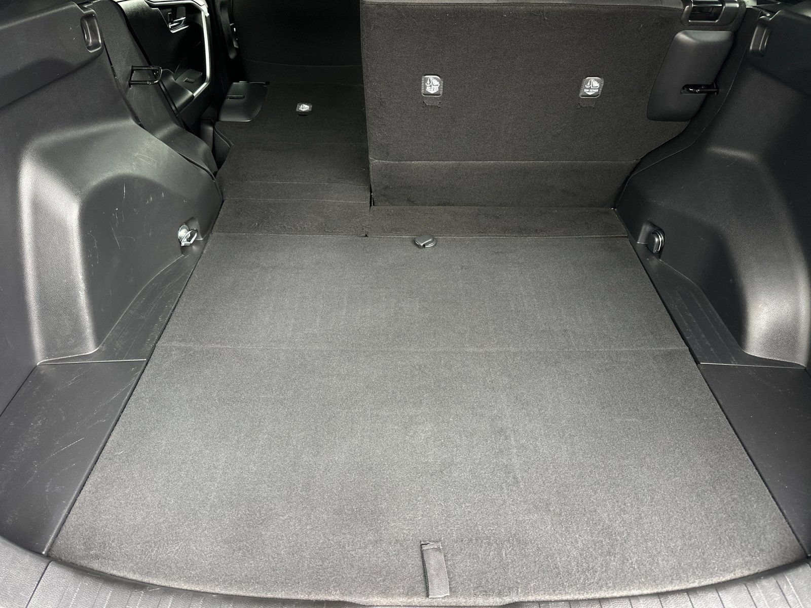 Used 2022 Toyota RAV4 SE w/ SE Grade Weather Package AWD/4WD image 14