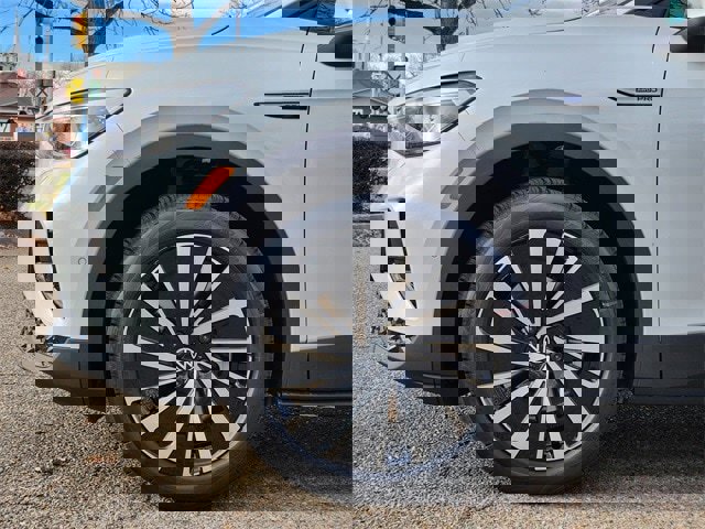 New 2026 Volkswagen ID.4 Pro image 9