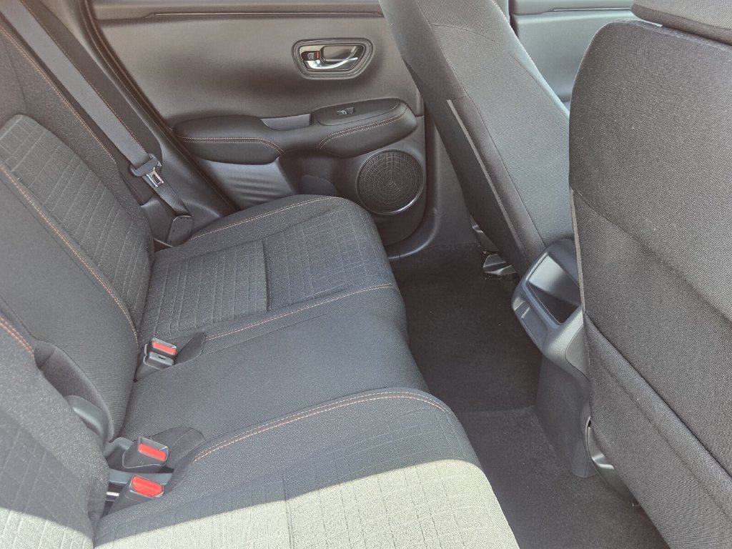 Certified 2025 Honda HR-V Sport image 17