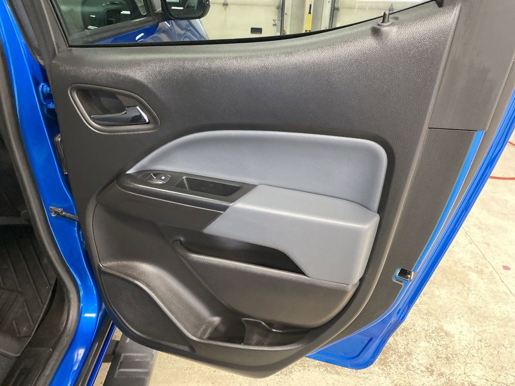 Used 2022 Chevrolet Colorado Z71 w/ Safety Package image 14