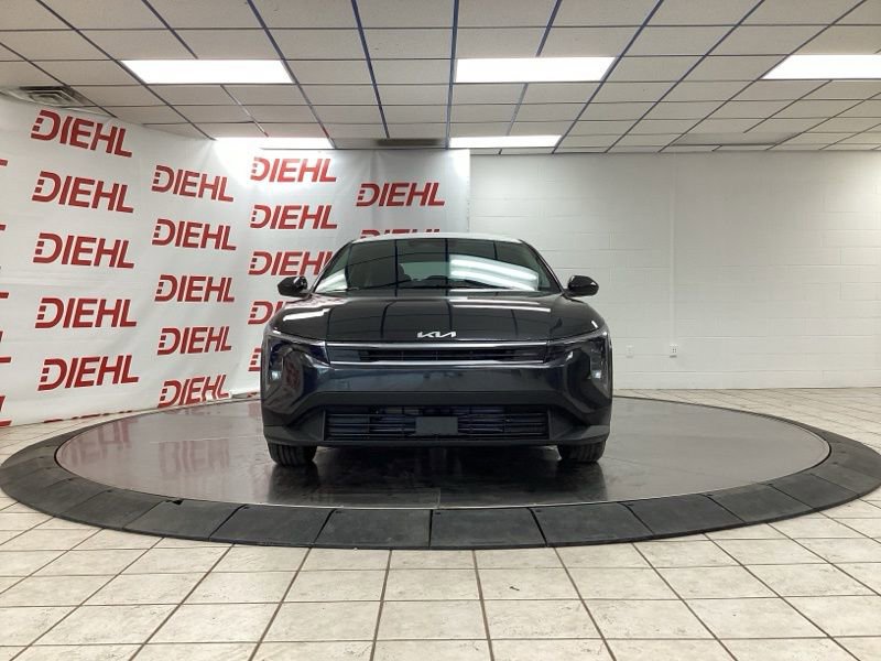 New 2026 Kia K4 LX image 2