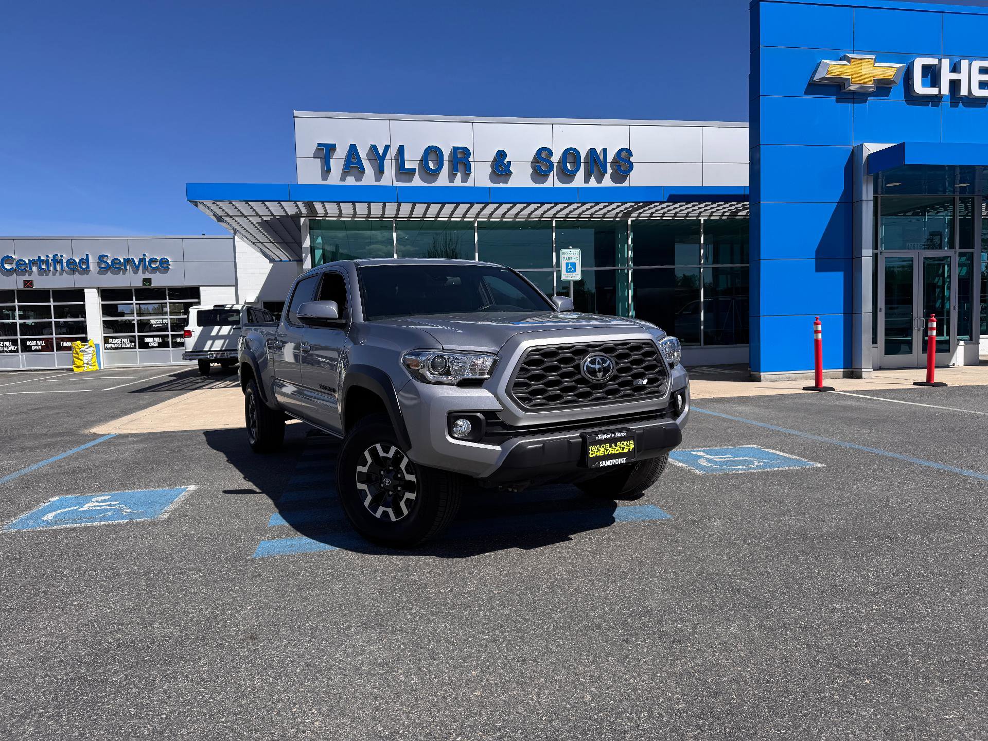 Used 2020 Toyota Tacoma TRD Off-Road AWD/4WD image 1