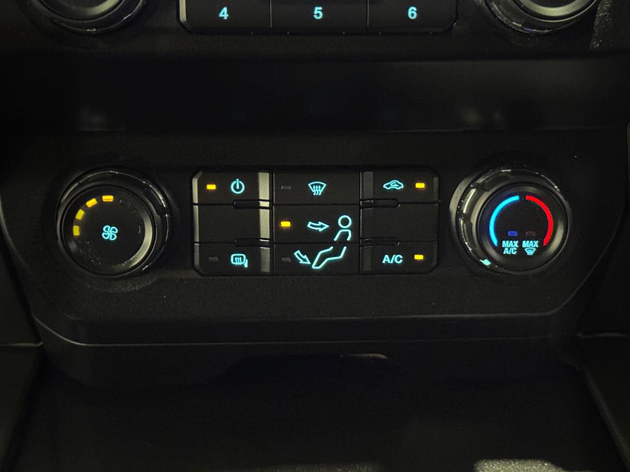 Used 2022 Ford F250 XLT w/ XLT Value Package AWD/4WD image 25