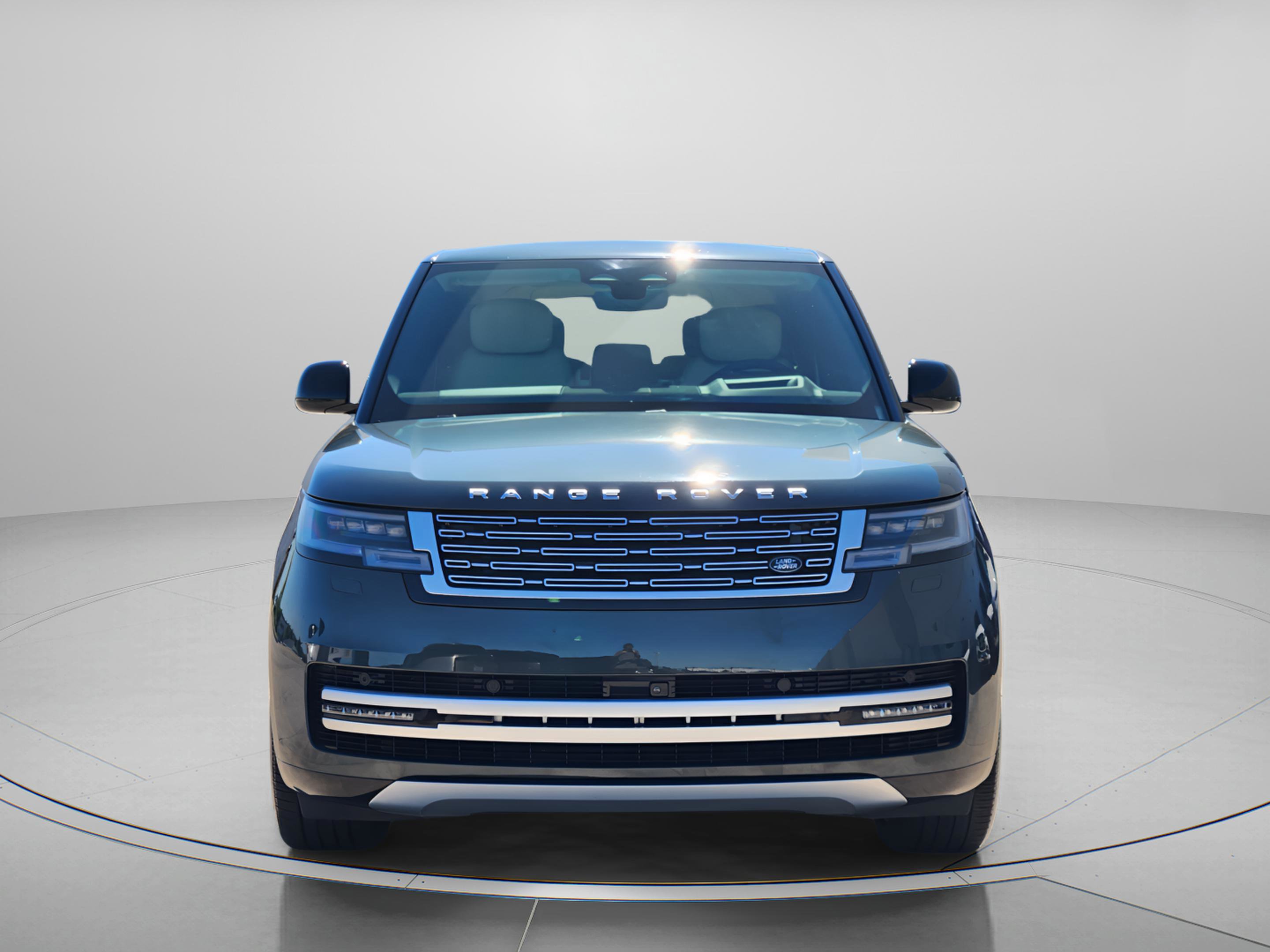 Certified 2025 Land Rover Range Rover Long Wheelbase Autobiography AWD/4WD image 6