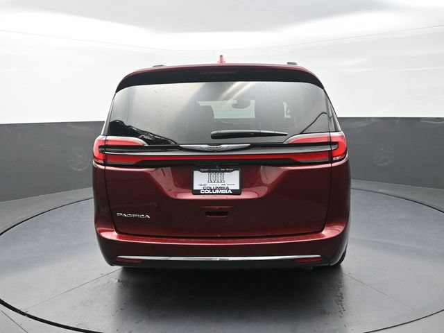 Used 2022 Chrysler Pacifica Touring-L FWD image 8