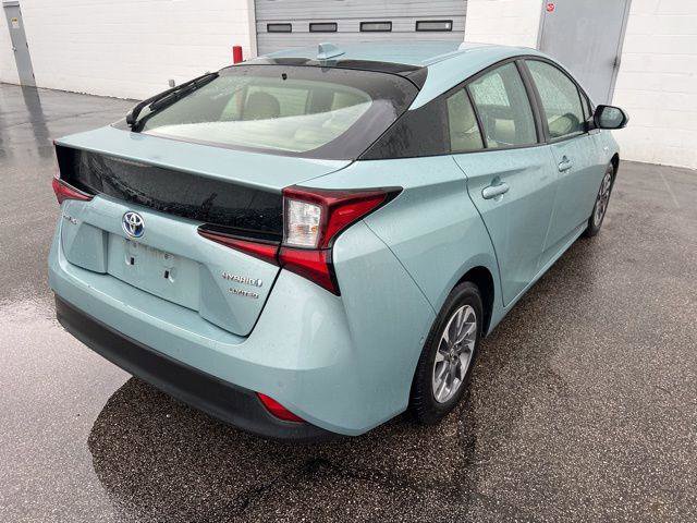 Certified 2022 Toyota Prius Limited w/ Premium Convenience Package FWD image 4