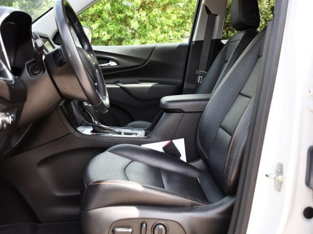 Used 2020 Chevrolet Equinox LT w/ Sport Edition image 12