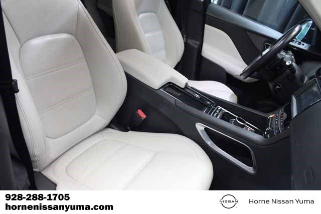 Used 2020 Jaguar F-PACE Prestige image 6