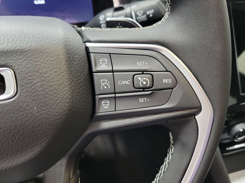 New 2025 Jeep Grand Cherokee L Laredo w/ Luxury Tech Group I image 18