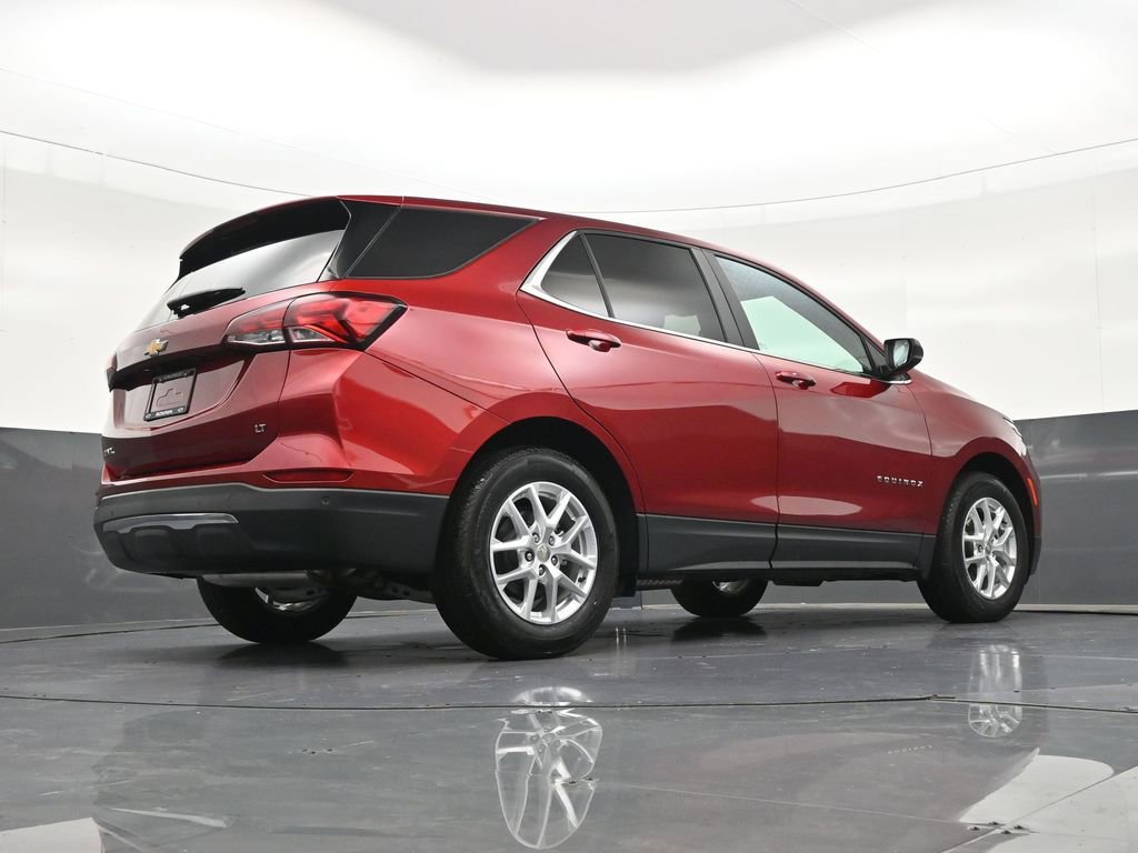 Used 2024 Chevrolet Equinox LT FWD image 28