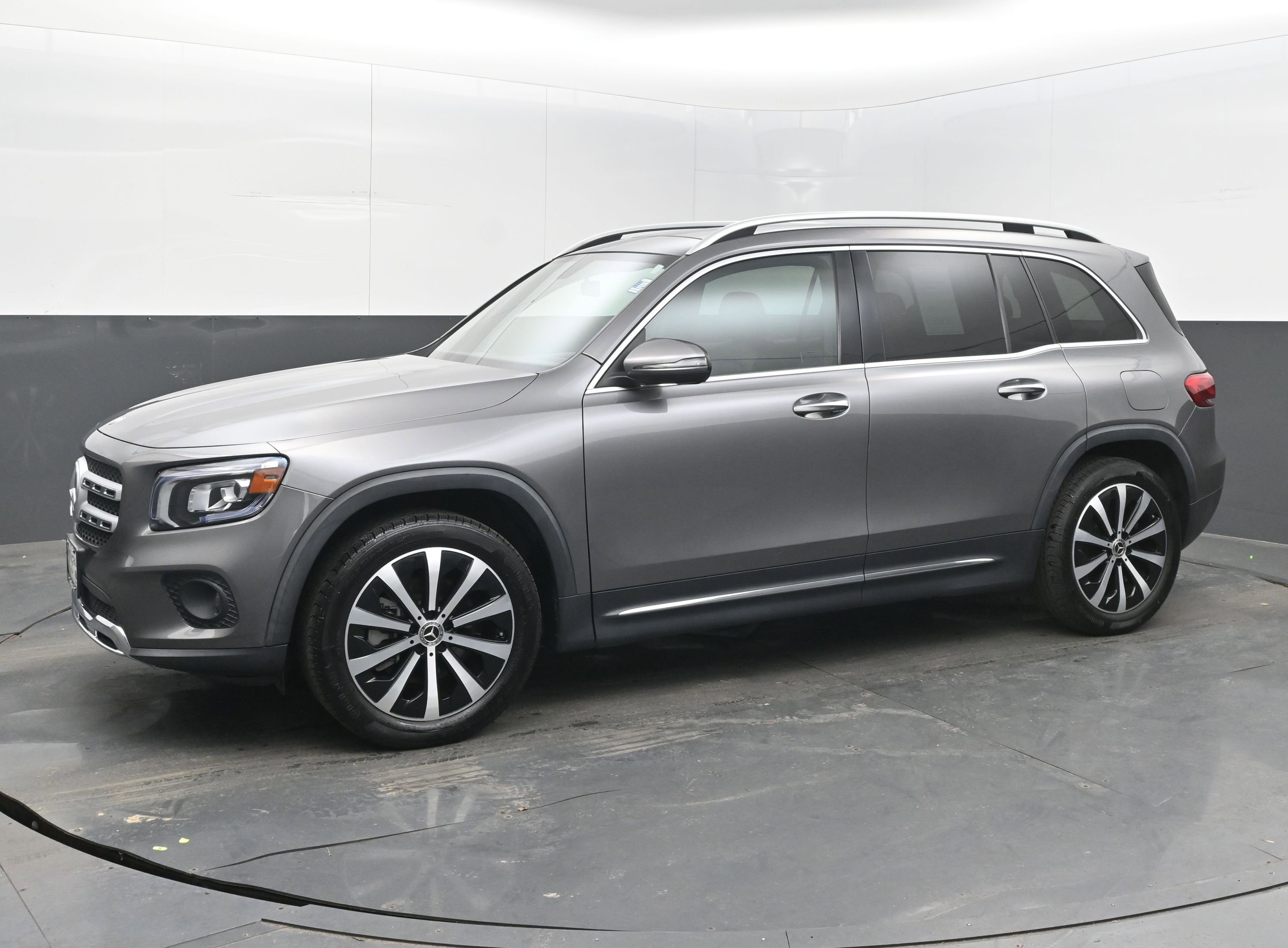 Used 2023 Mercedes-Benz GLB 250 GLB 250 image 4