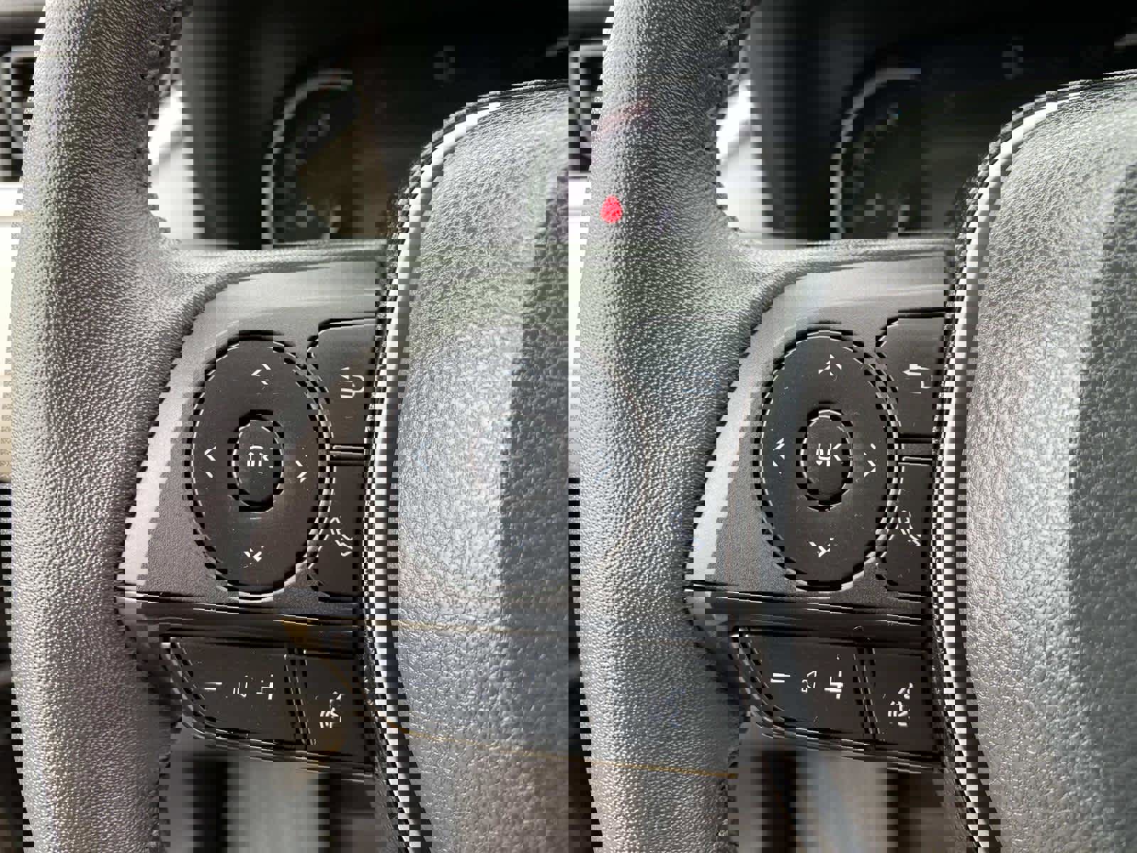 Used 2023 Toyota RAV4 XLE w/ Convenience Package image 21