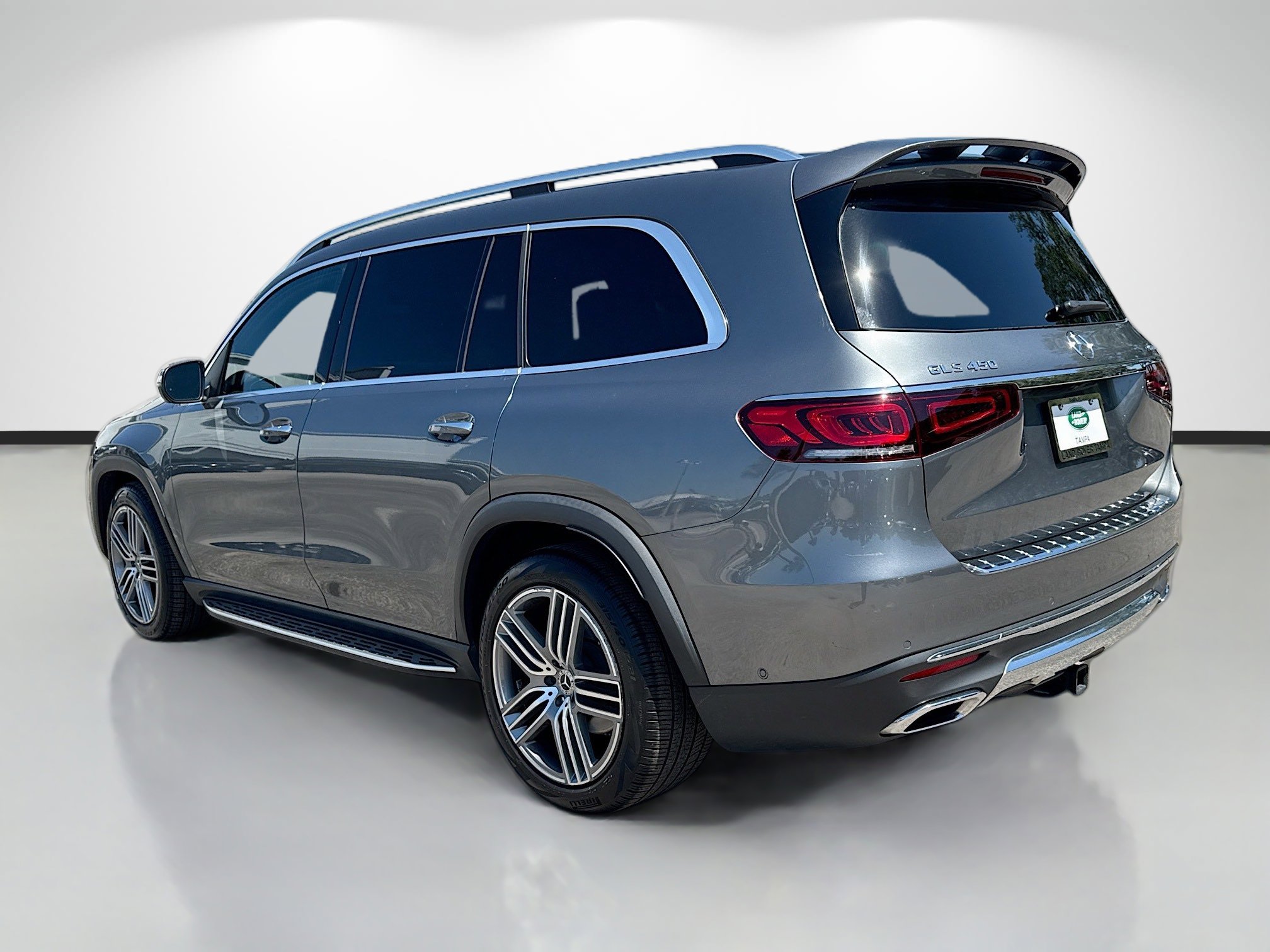 Used 2021 Mercedes-Benz GLS 450 4MATIC image 3