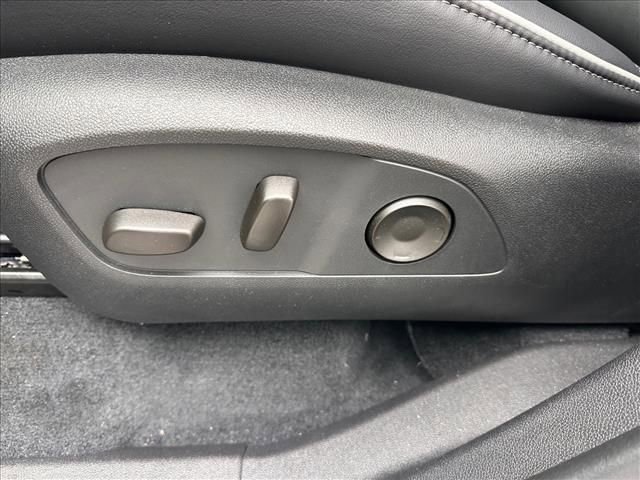 Used 2026 Buick Enclave Preferred w/ Power Package image 23