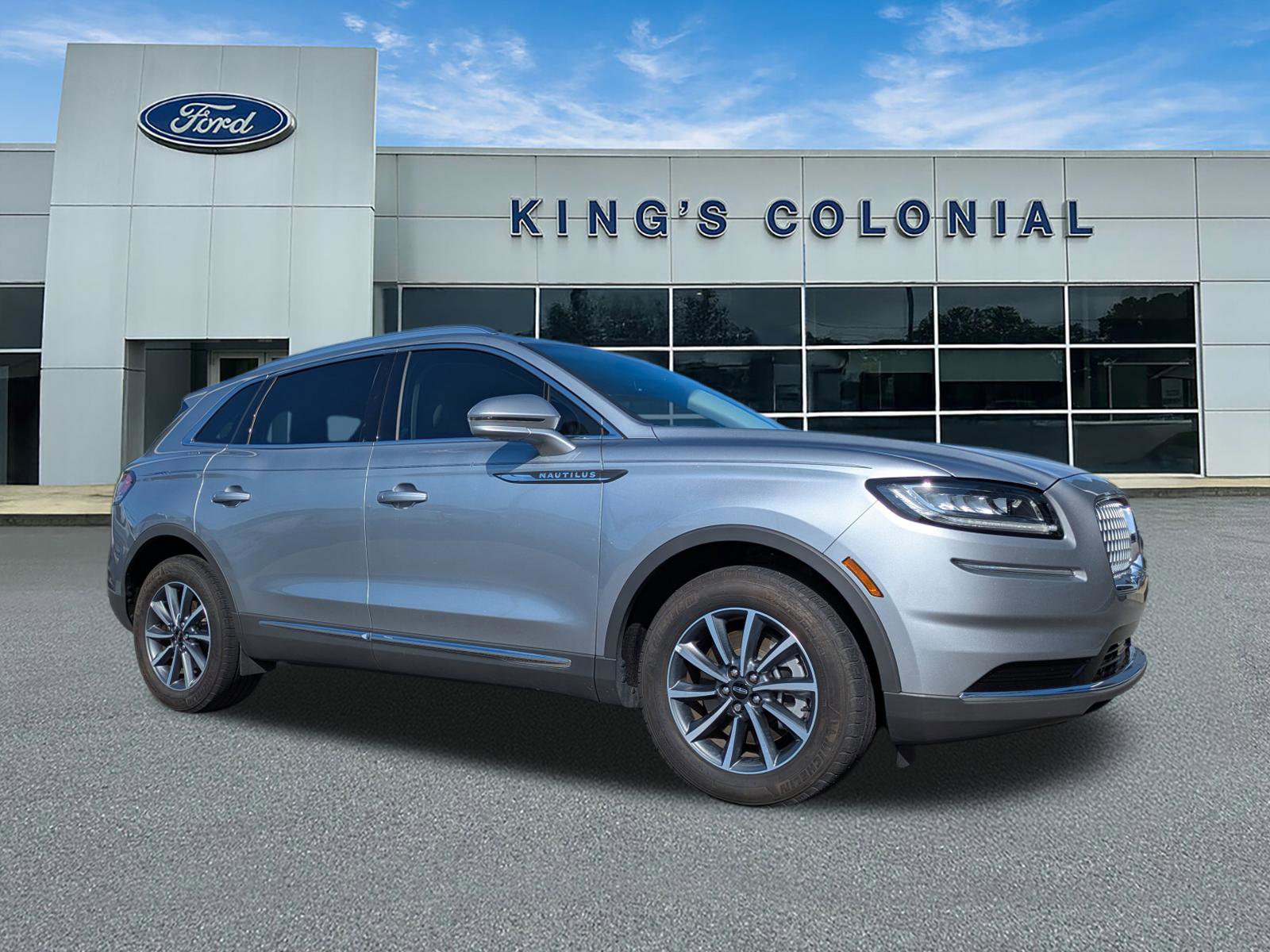 Used 2022 Lincoln Nautilus FWD image 1