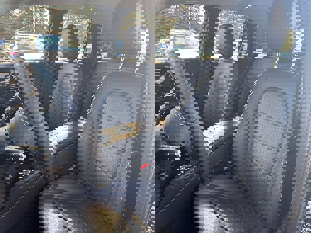 Certified 2022 Mercedes-Benz GLC 300 4MATIC w/ Premium Package Lite image 25