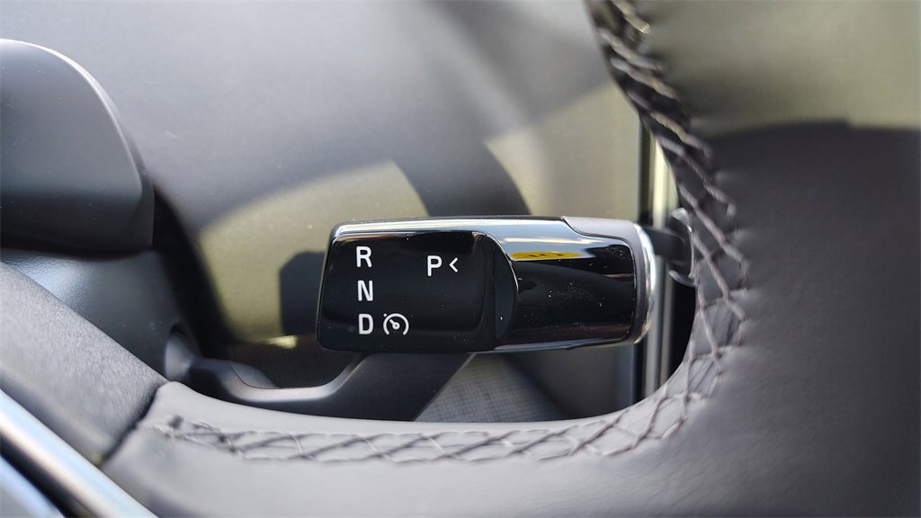 New 2025 Volvo EX30 Plus w/ Climate Package image 15