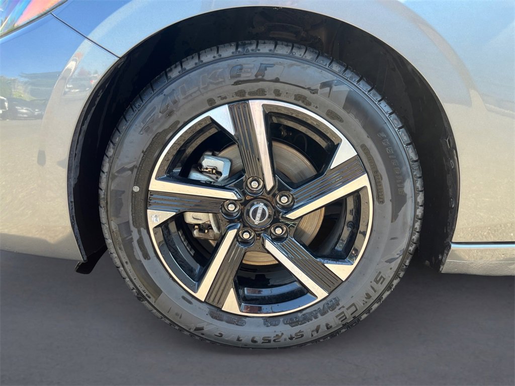 Used 2024 Nissan Sentra SV image 7