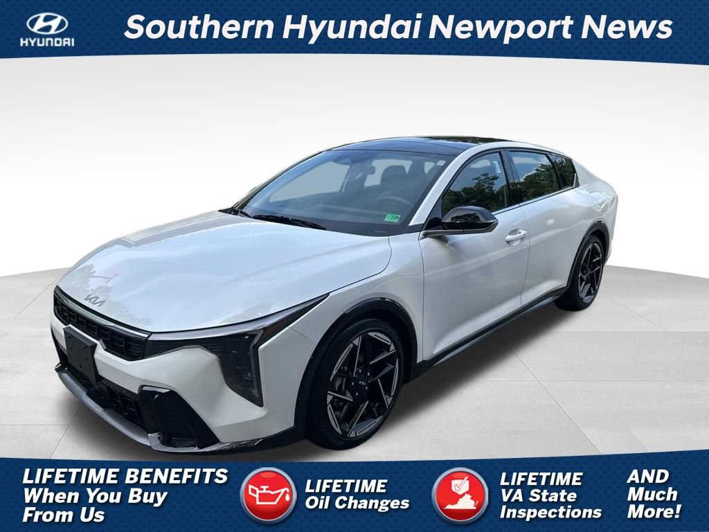 Used 2025 Kia K4 GT-Line w/ GT-Line Premium Package FWD image 1