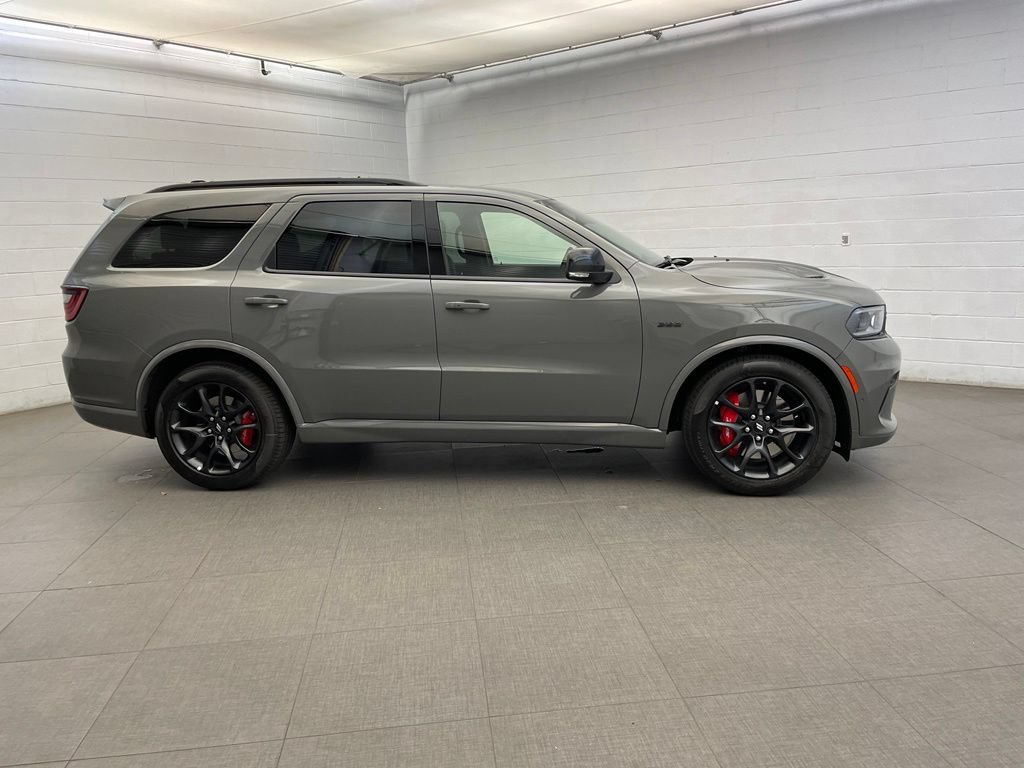 New 2026 Dodge Durango R/T w/ Blacktop Package AWD/4WD image 2