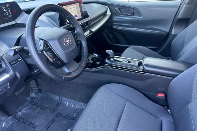 Certified 2025 Toyota Prius LE FWD image 12