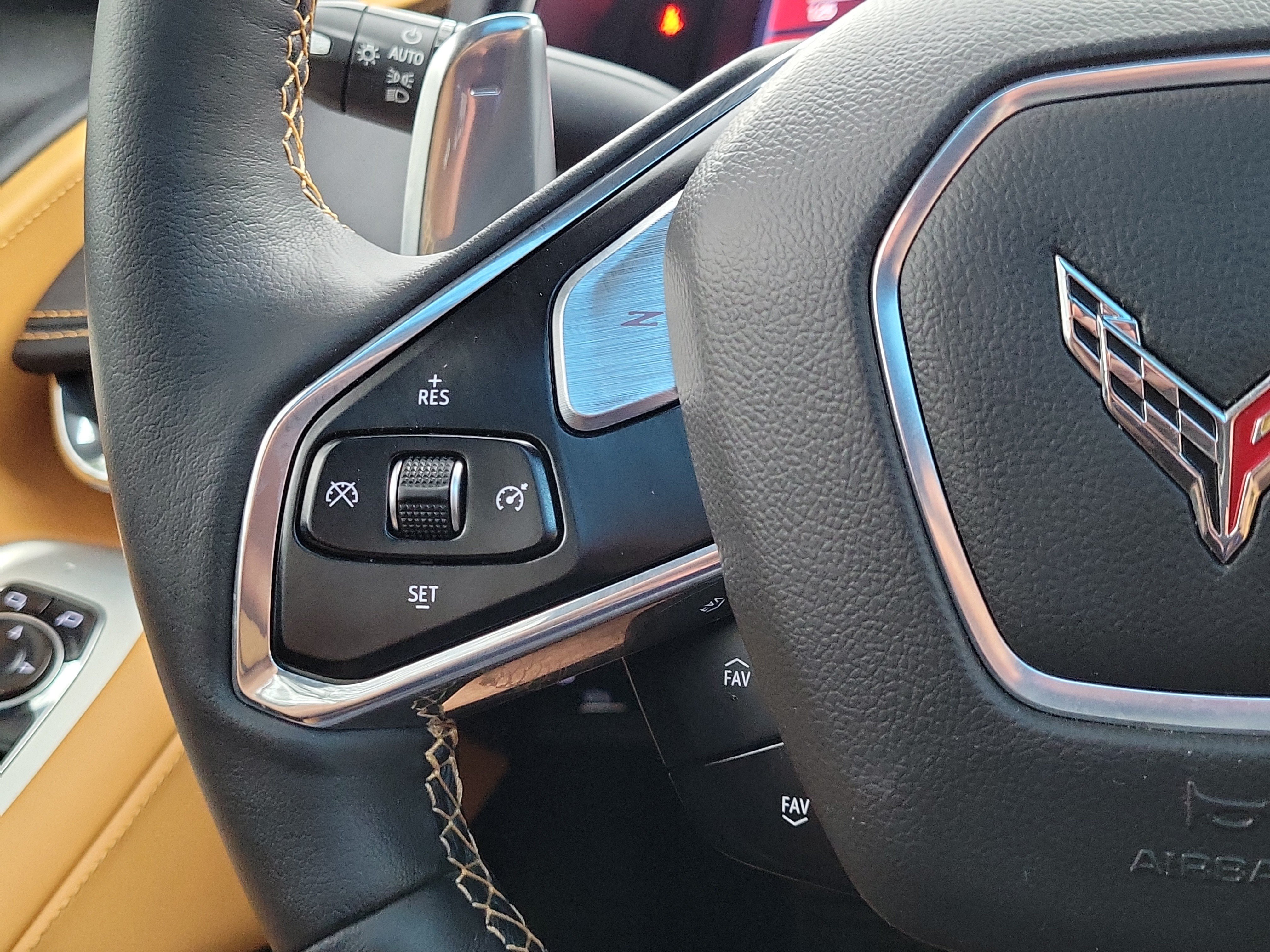 Used 2020 Chevrolet Corvette Stingray Preferred Cpe w/ 2LT Preferred Equipment Group RWD image 21