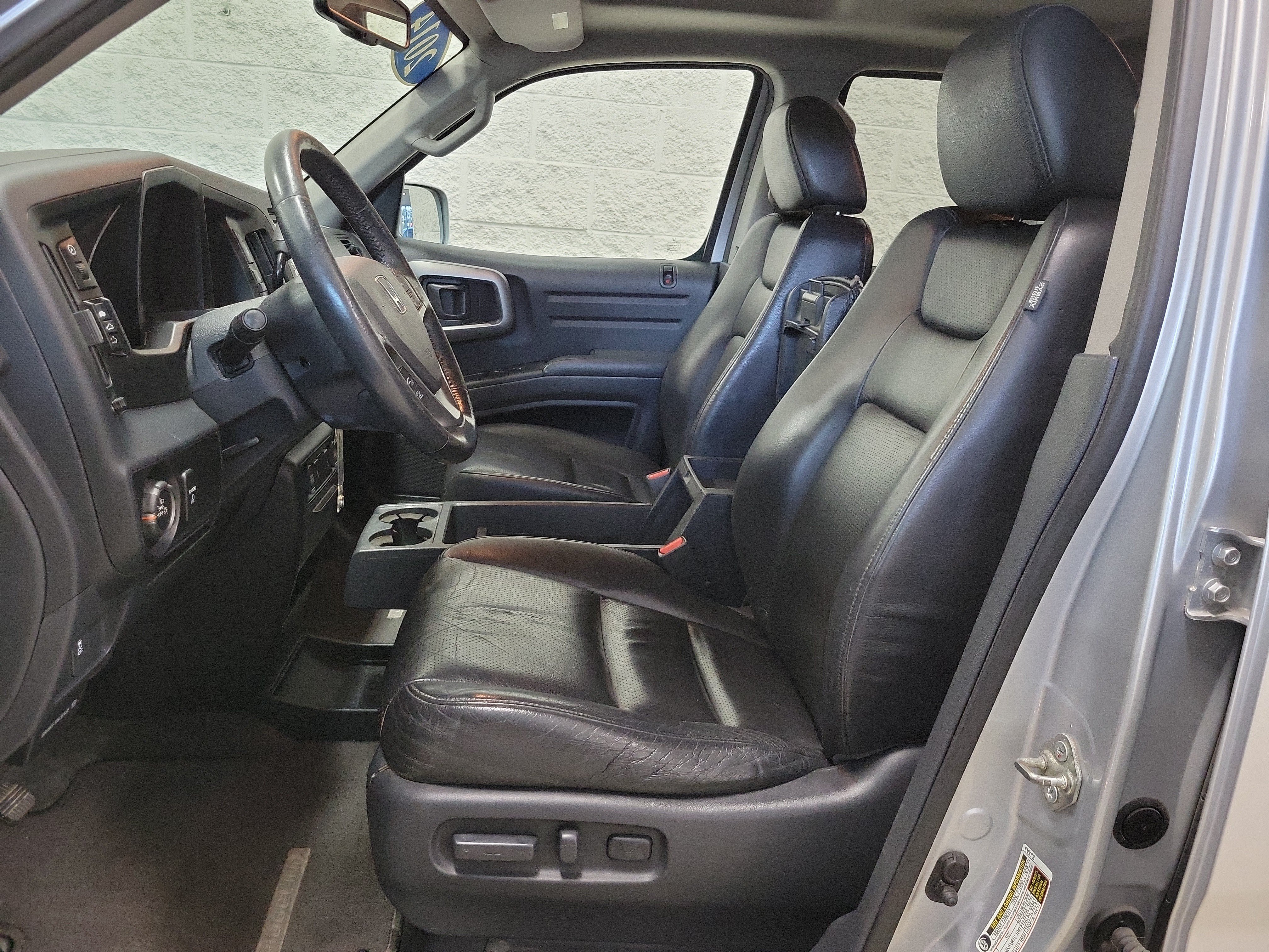 Used 2014 Honda Ridgeline SE image 14