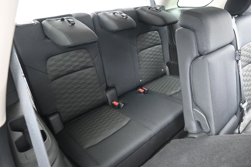 Used 2024 Nissan Pathfinder SV AWD/4WD image 32