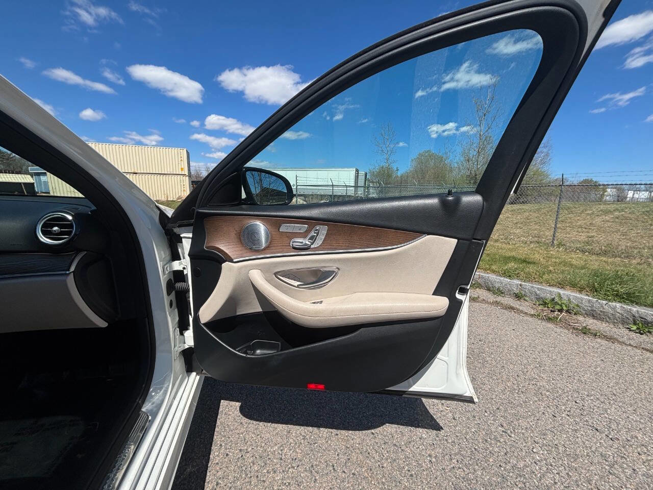 Used 2019 Mercedes-Benz E 450 4MATIC Wagon image 19
