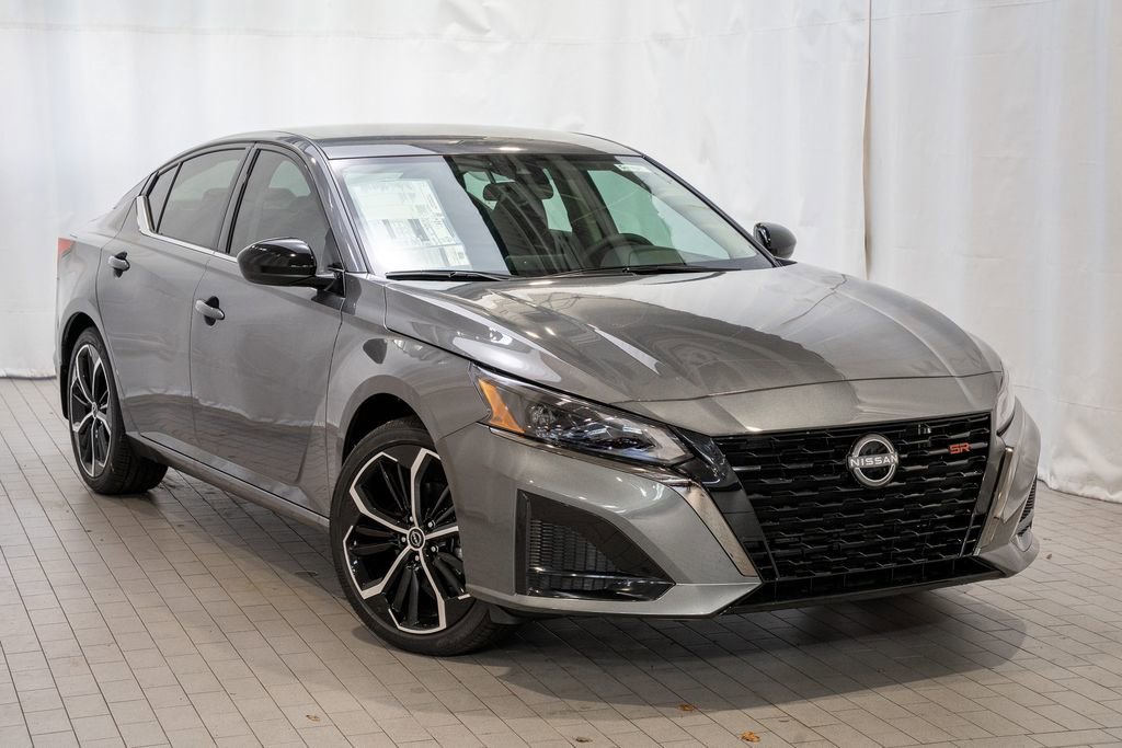 New 2025 Nissan Altima 2.5 SR image 1