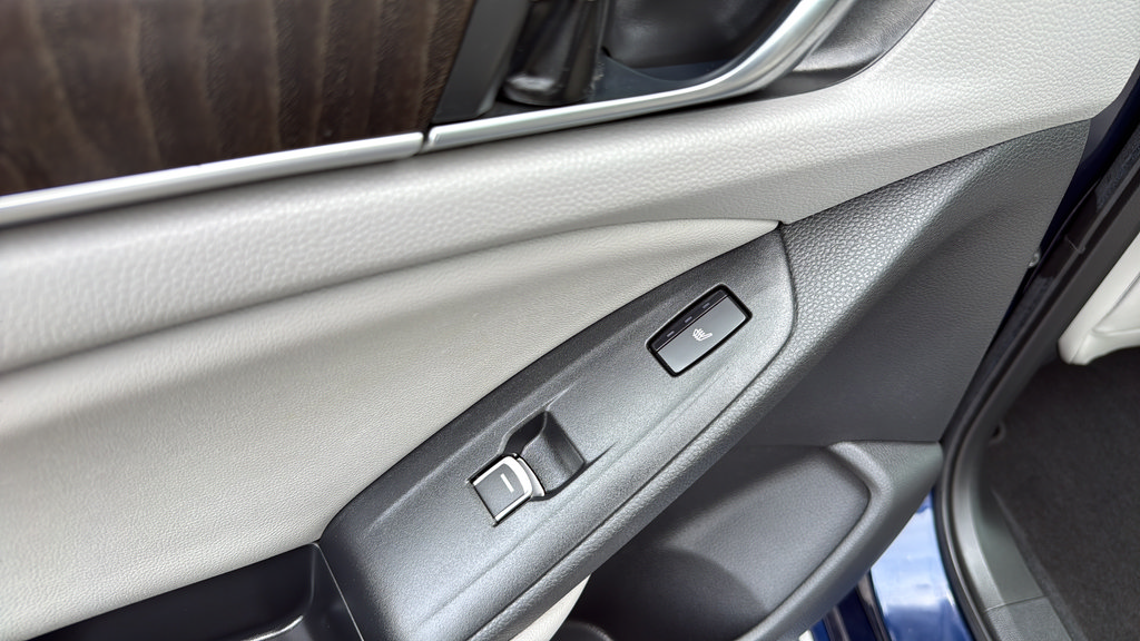 Used 2019 Honda Accord Touring image 15