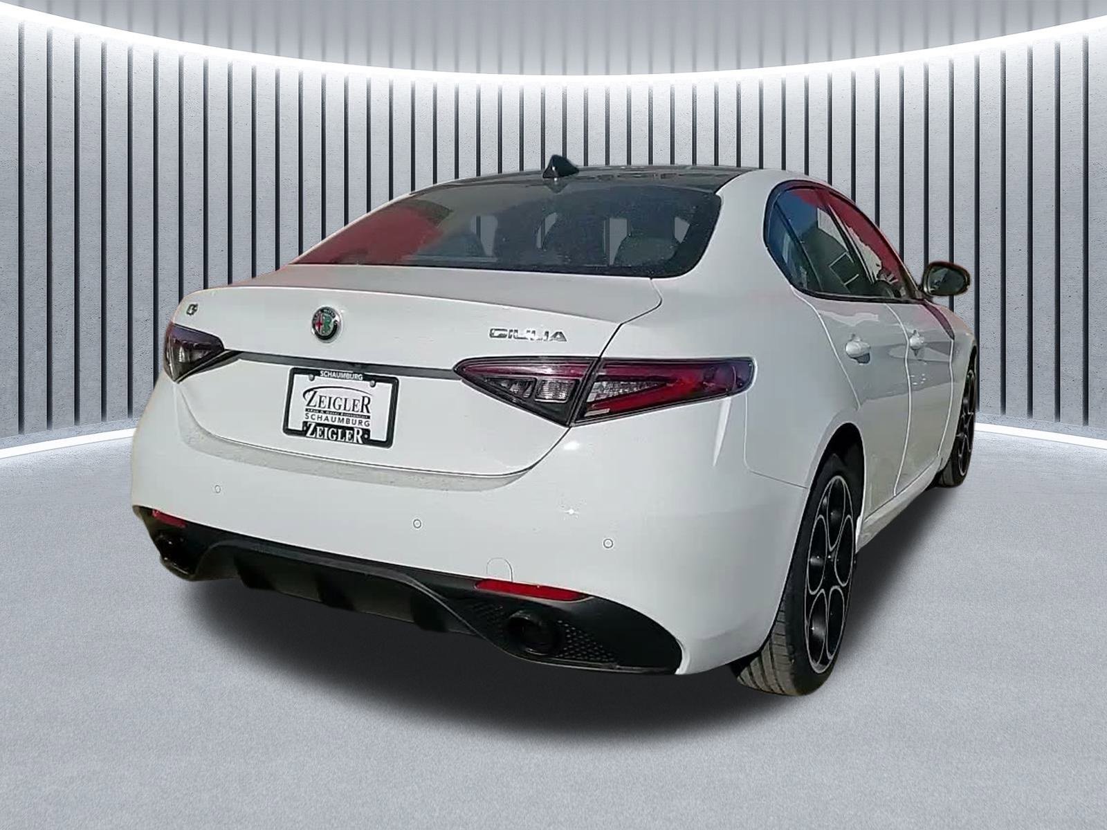 New 2025 Alfa Romeo Giulia AWD image 10