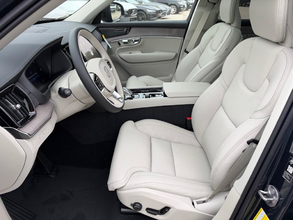 New 2027 Volvo XC90 T8 Ultra AWD/4WD image 8