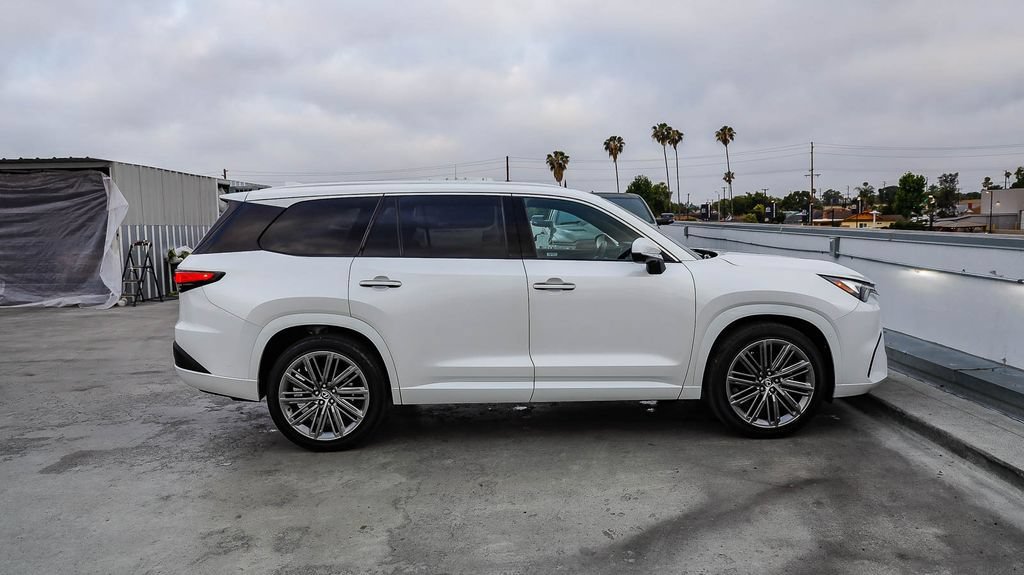 Used 2025 Lexus TX 350 AWD w/ Technology Package image 13